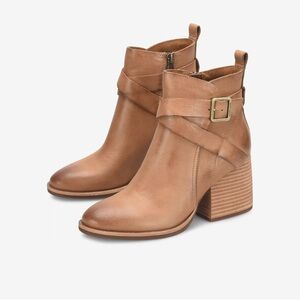 BNWT Kork-Ease Joelle Boot, Brown, Size 6